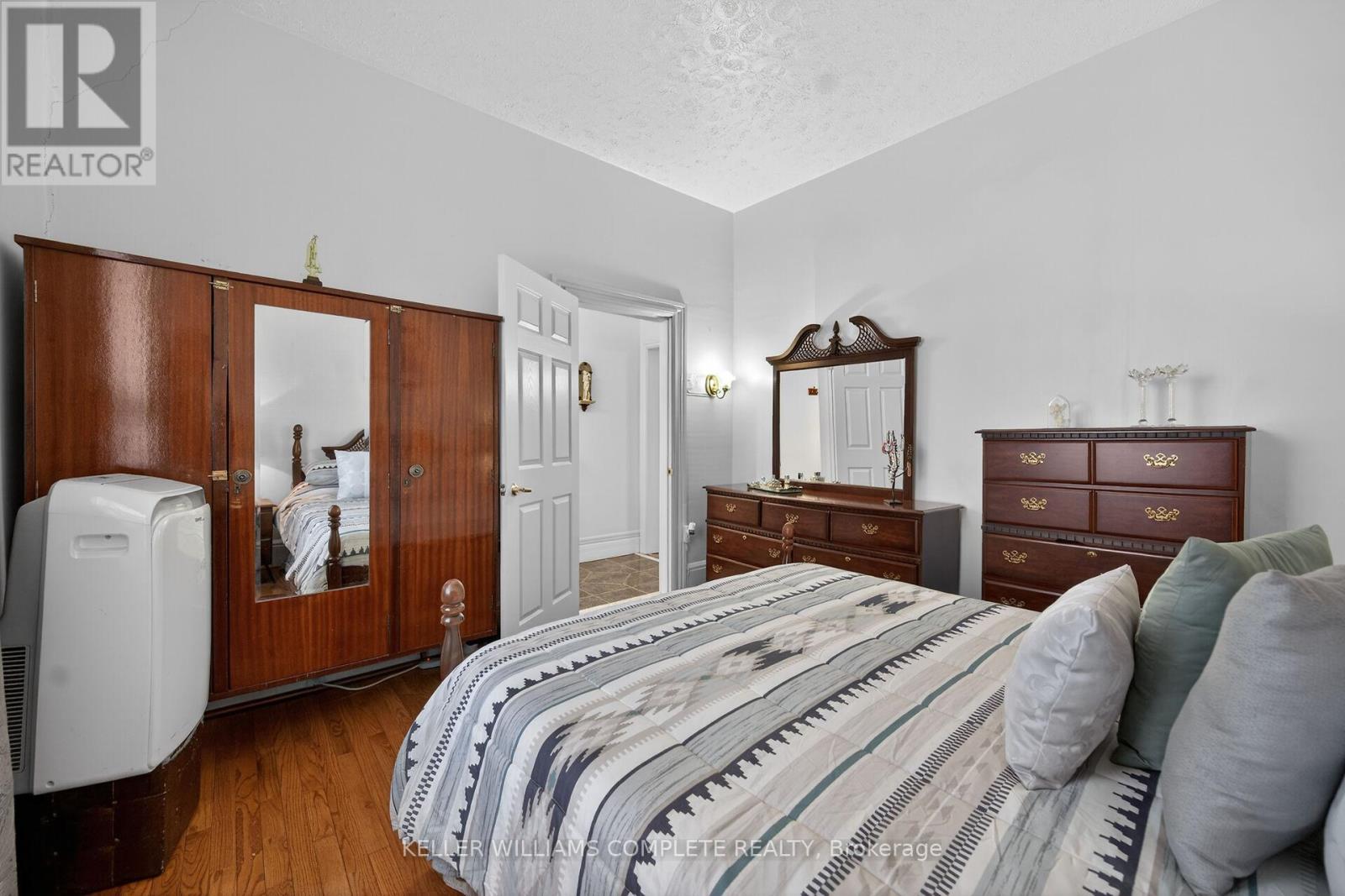 142 Ray Street N, Hamilton, Ontario  L8R 2Y2 - Photo 17 - X13024858