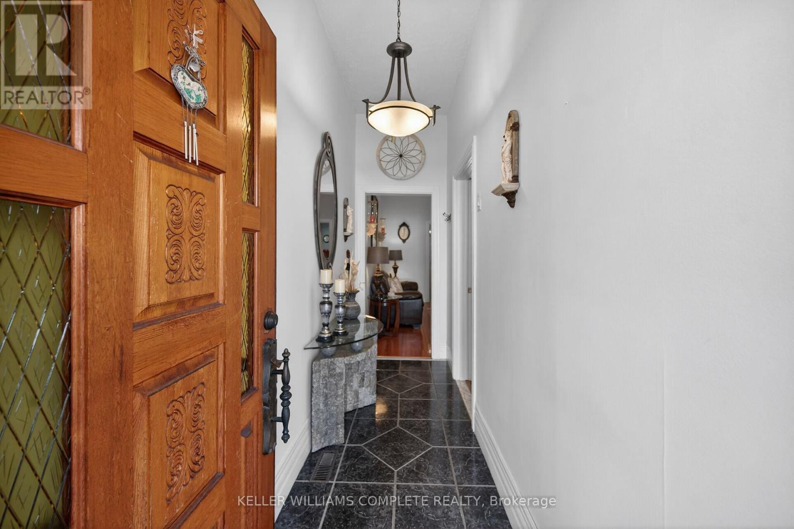 142 Ray Street N, Hamilton, Ontario  L8R 2Y2 - Photo 3 - X13024858