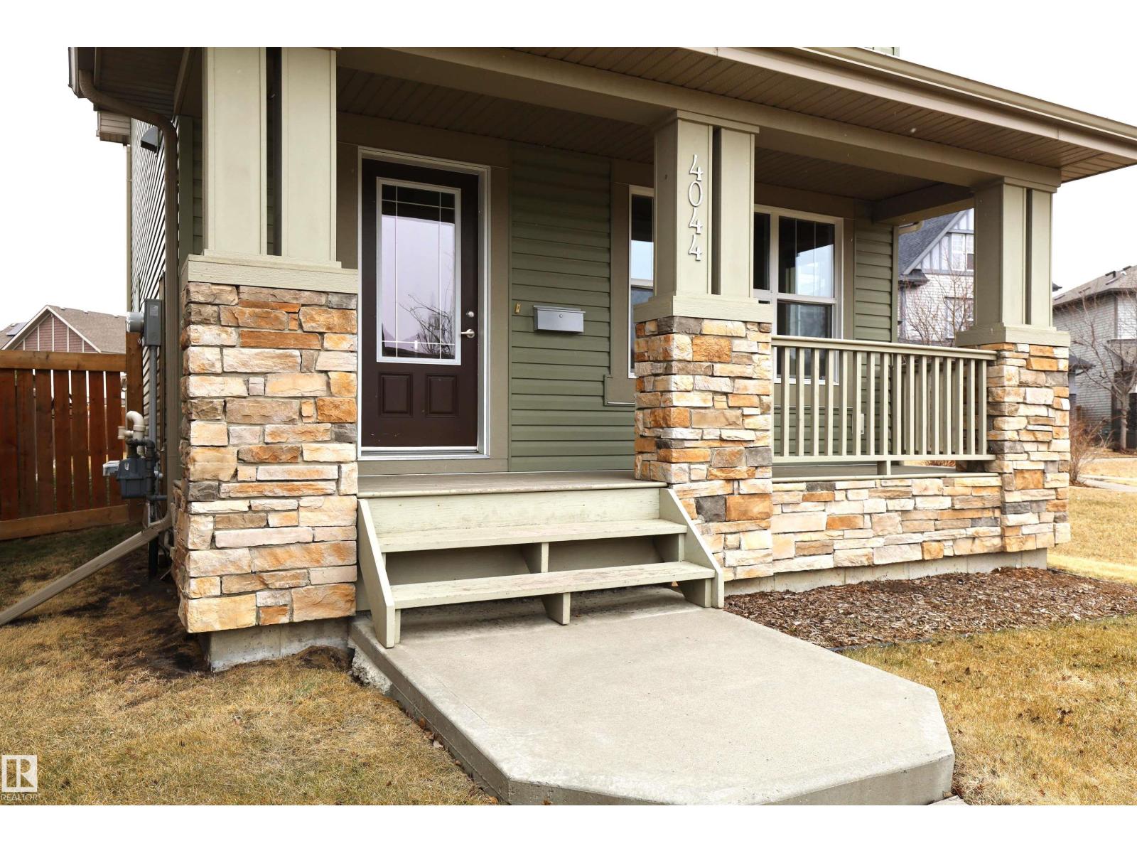 4044 Alexander Wy Sw, Edmonton, Alberta  T6W 2C6 - Photo 3 - E4482979