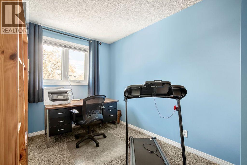 64 Erin Ridge Road SE, Calgary, Alberta  T2B 2W8 - Photo 16 - A2305287