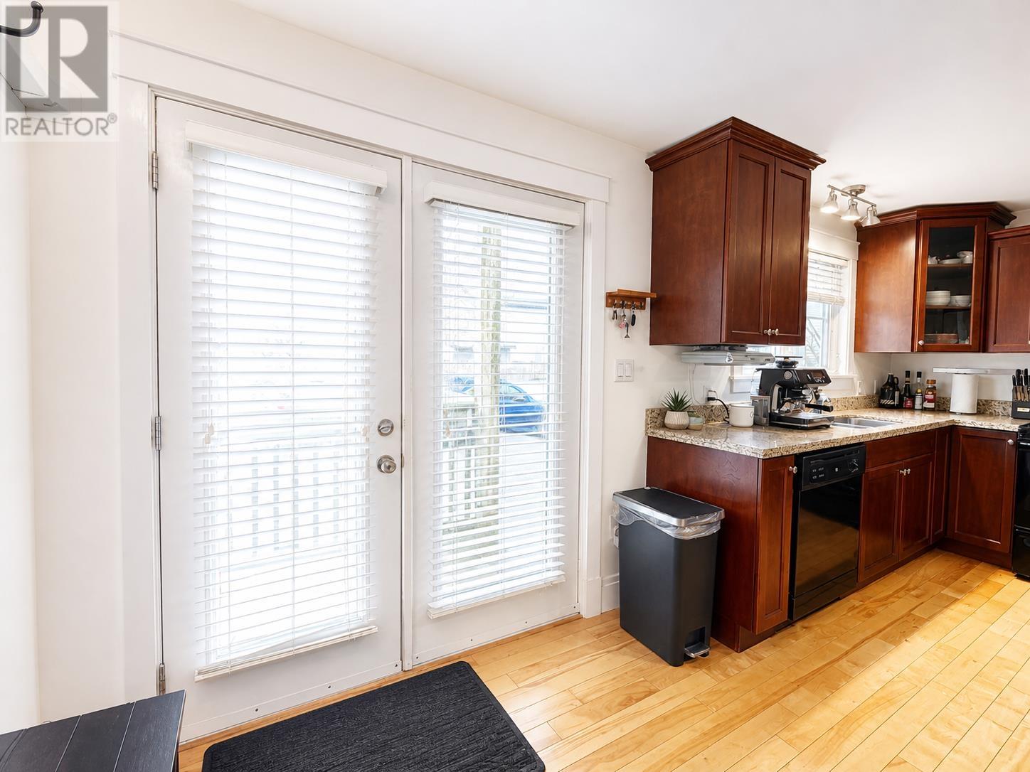 328 A Queen Street, Charlottetown, Prince Edward Island  C1A 4C3 - Photo 10 - 202609358