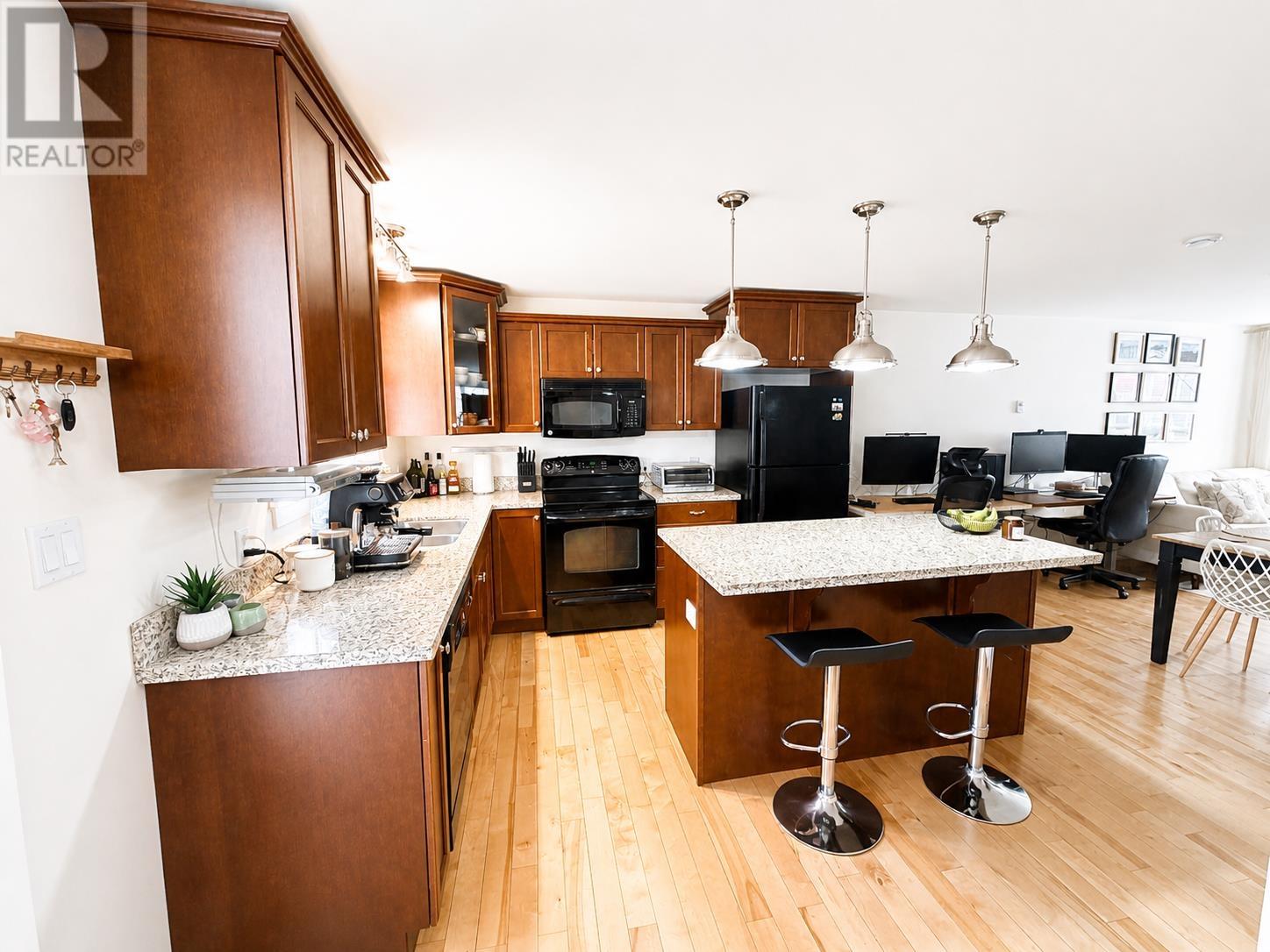 328 A Queen Street, Charlottetown, Prince Edward Island  C1A 4C3 - Photo 9 - 202609358
