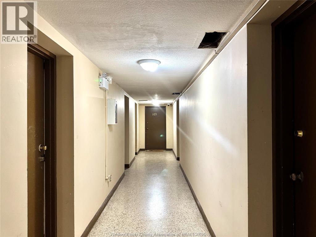 2035 University Avenue West Unit# 406, Windsor, Ontario  N9B 1E1 - Photo 2 - 26009811