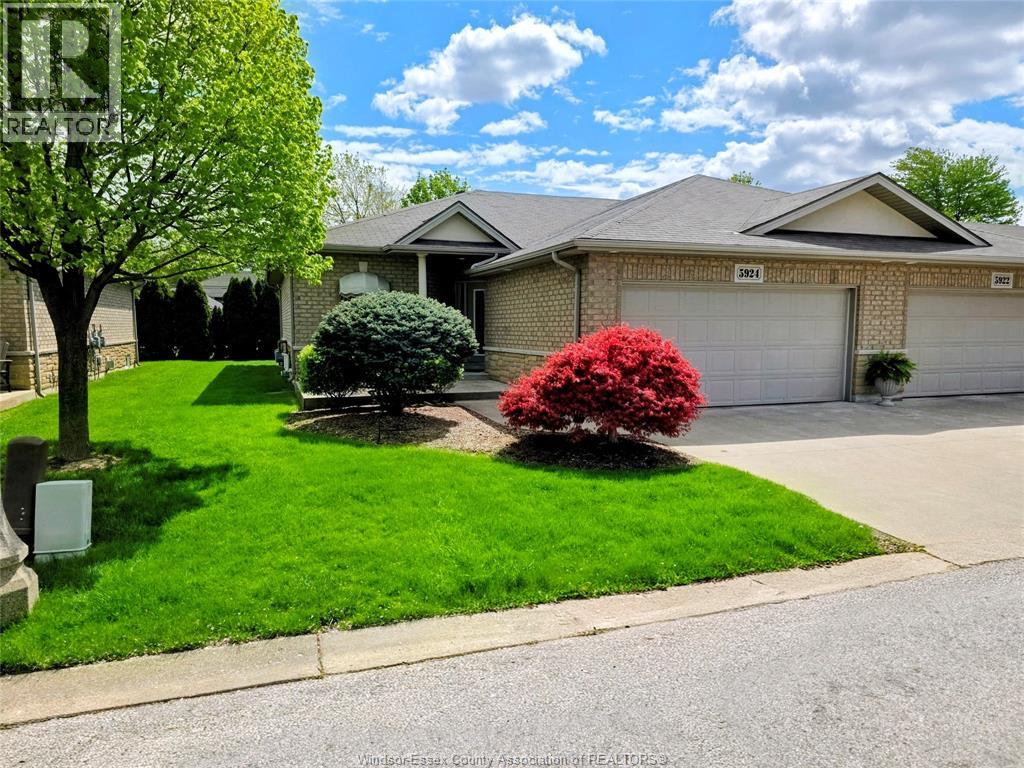 5924 Ballantrae Crescent, Windsor, Ontario  N9J 3Y7 - Photo 2 - 26009807