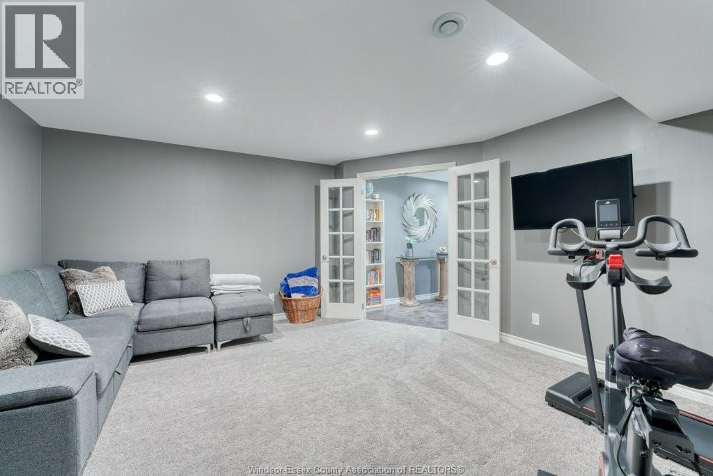 5924 Ballantrae Crescent, Windsor, Ontario  N9J 3Y7 - Photo 25 - 26009807