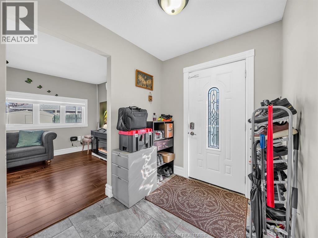 1345 Bentcliffe Court, Windsor, Ontario  N8S 4L2 - Photo 5 - 26009797