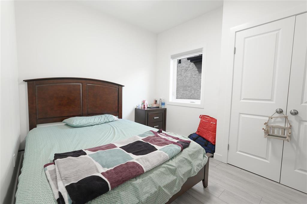 16 Cheema Drive, Winnipeg, Manitoba  R3C 2E6 - Photo 4 - 202608950