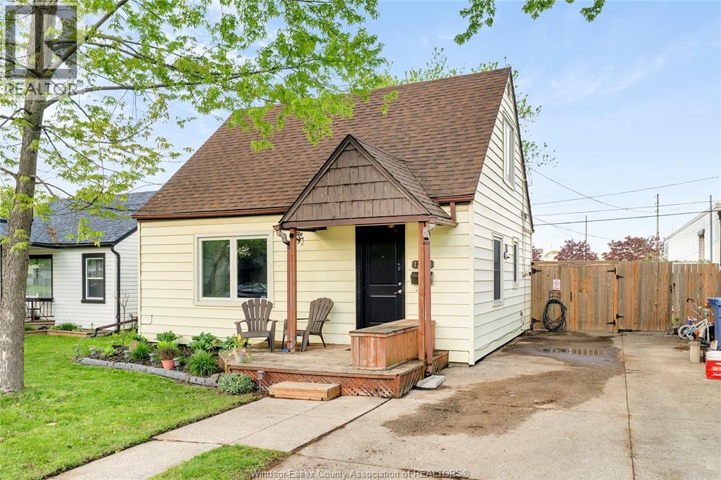 1260 Oak, Windsor, Ontario  N8X 2B1 - Photo 3 - 26009790