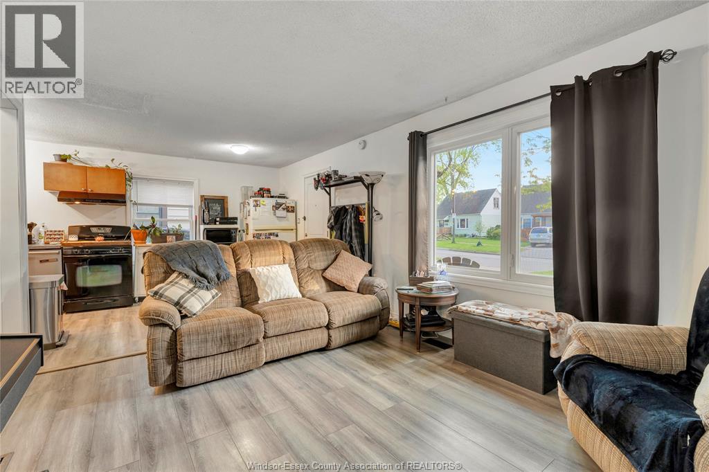 1260 Oak, Windsor, Ontario  N8X 2B1 - Photo 6 - 26009790