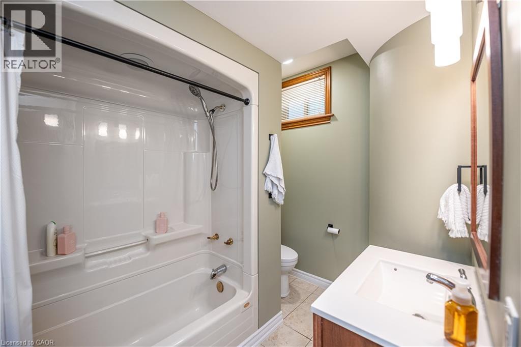 266 Graham Avenue S, Hamilton, Ontario  L8K 2M6 - Photo 19 - 40825282