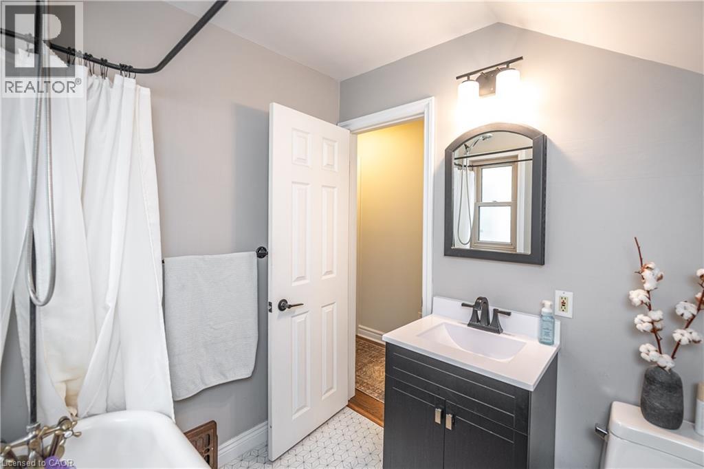 266 Graham Avenue S, Hamilton, Ontario  L8K 2M6 - Photo 26 - 40825282