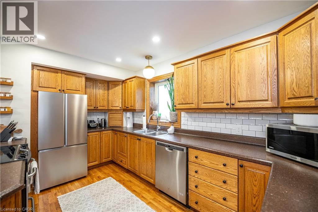 266 Graham Avenue S, Hamilton, Ontario  L8K 2M6 - Photo 8 - 40825282
