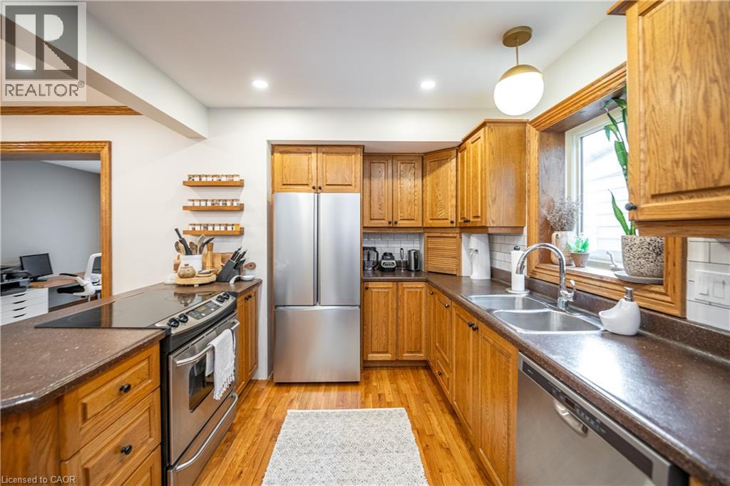 266 Graham Avenue S, Hamilton, Ontario  L8K 2M6 - Photo 9 - 40825282