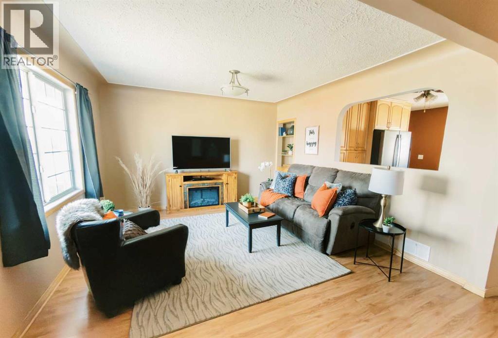 53 2nd Avenue S, Big Valley, Alberta  T0J 0G0 - Photo 9 - A2306326