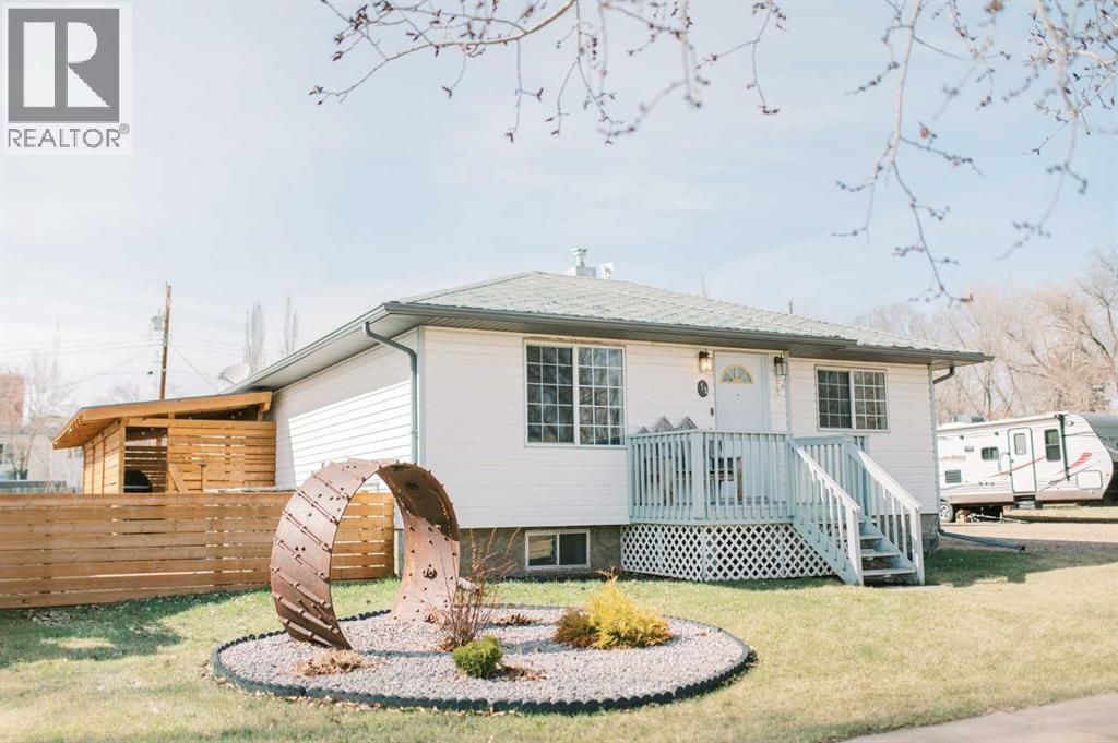 53 2nd Avenue S, Big Valley, Alberta