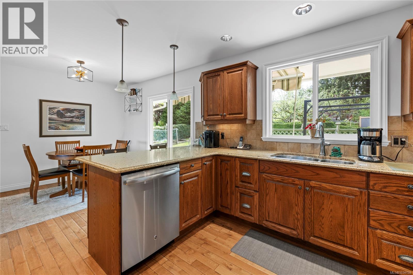 5545 Hiquebran Rd, Nanaimo, British Columbia  V9T 5G5 - Photo 18 - 1034138
