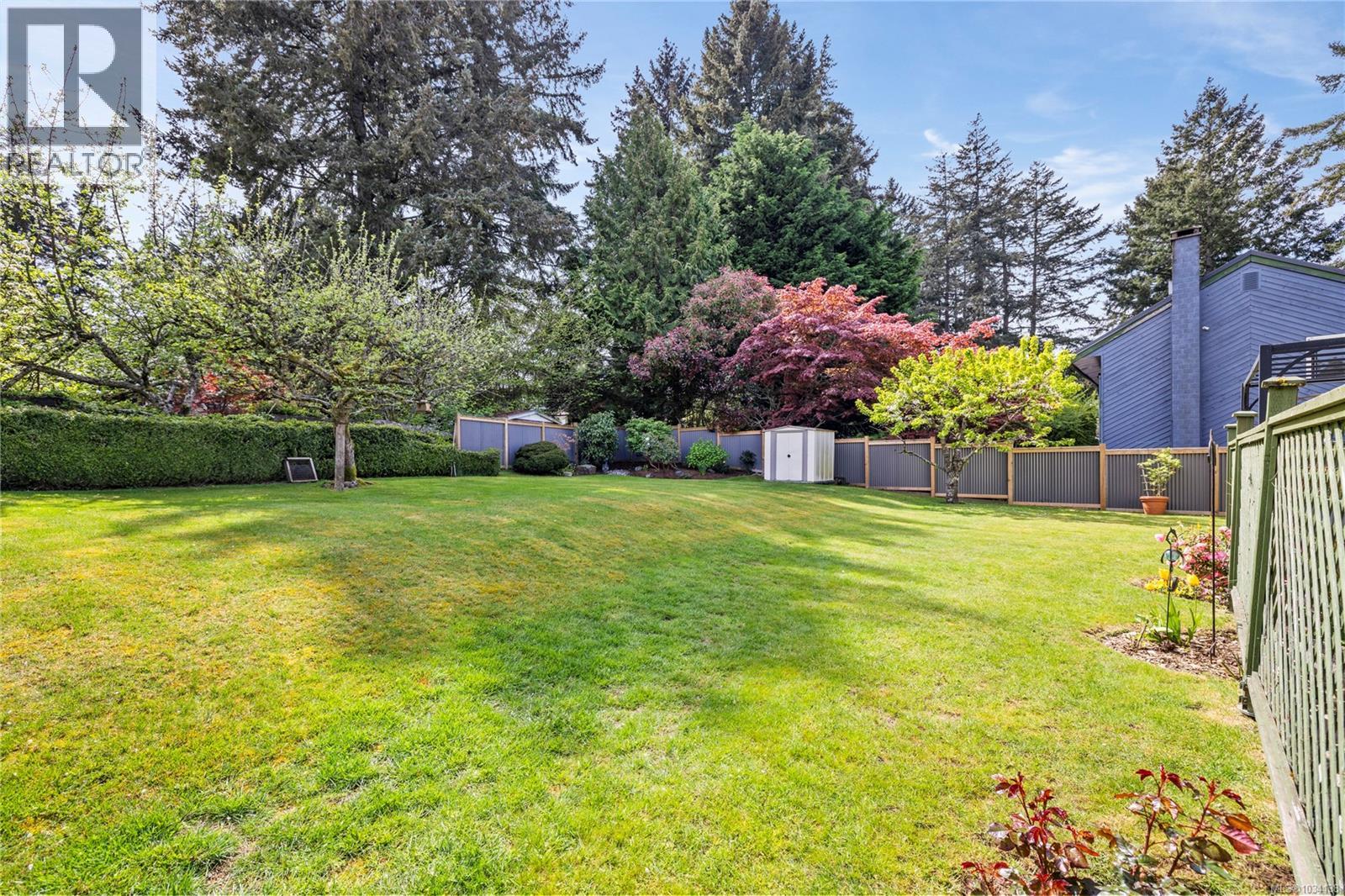 5545 Hiquebran Rd, Nanaimo, British Columbia  V9T 5G5 - Photo 3 - 1034138