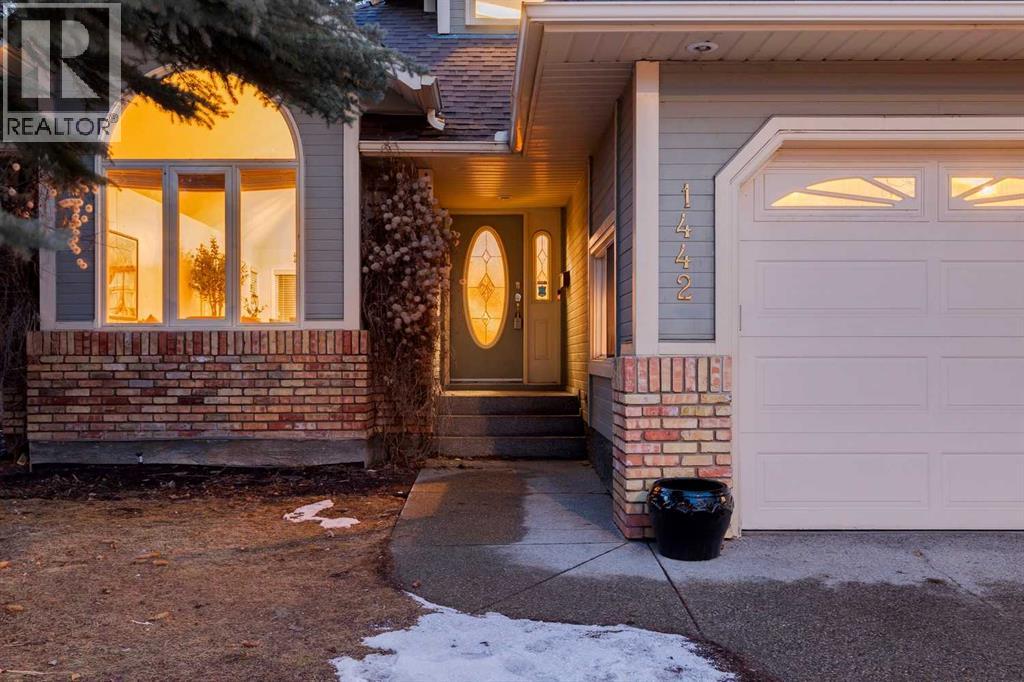 1442 Sunwood Road SE, Calgary, Alberta  T2X 2K8 - Photo 3 - A2300343