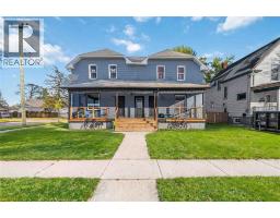 218-220 Mitton STREET South, Sarnia, Ontario