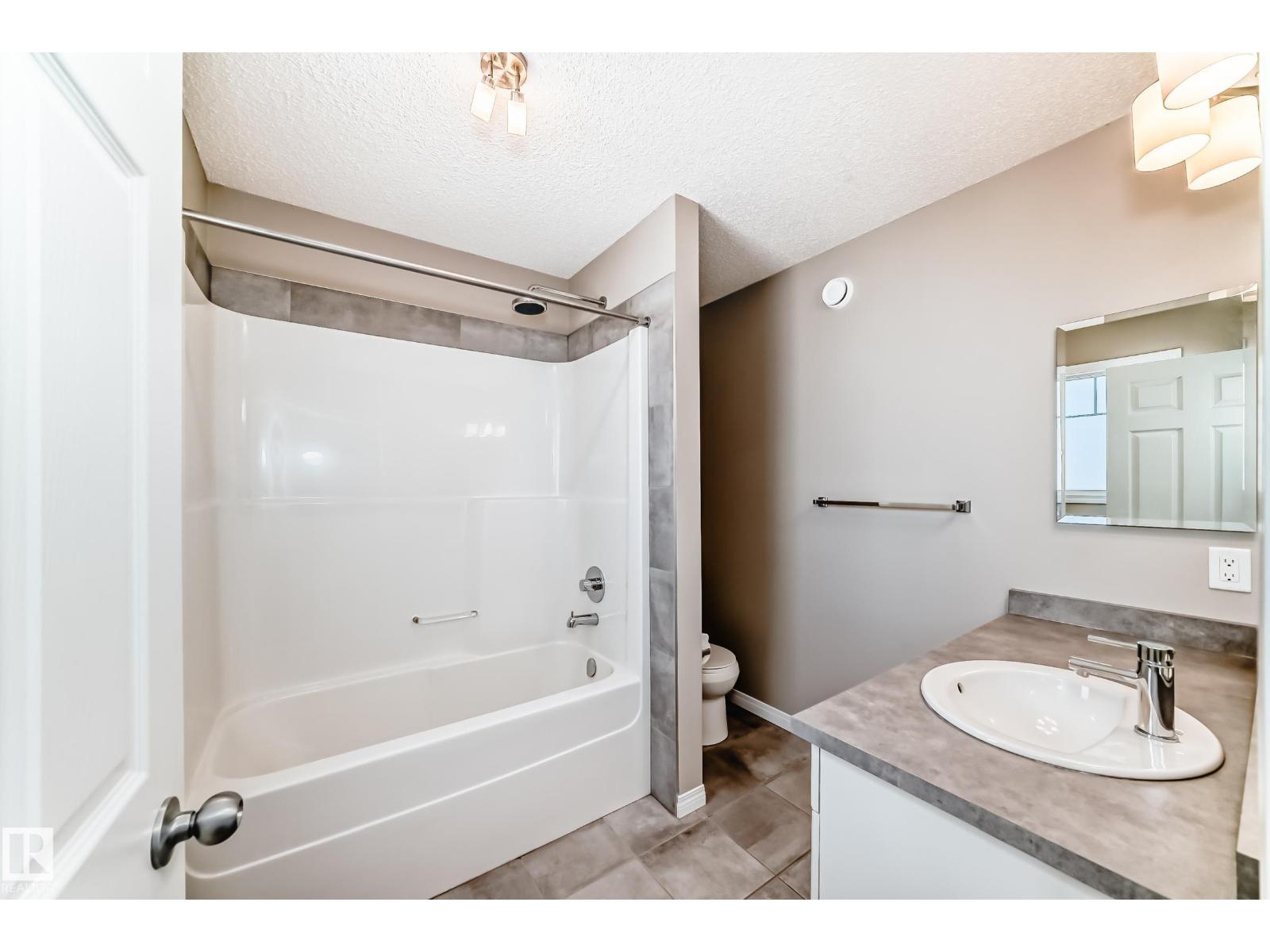 Unknown Address, ,     - Photo 25 - E4485184