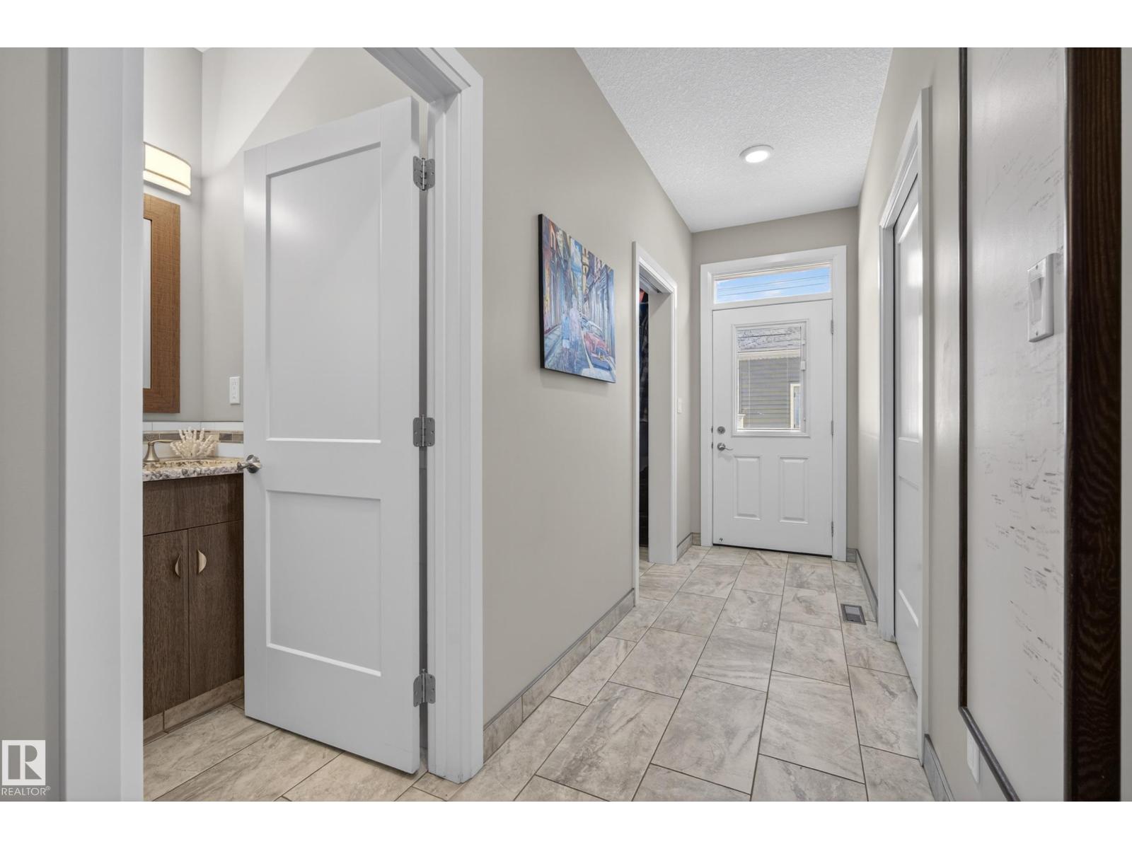 9245 87 St Nw, Edmonton, Alberta  T6C 3H7 - Photo 24 - E4485186