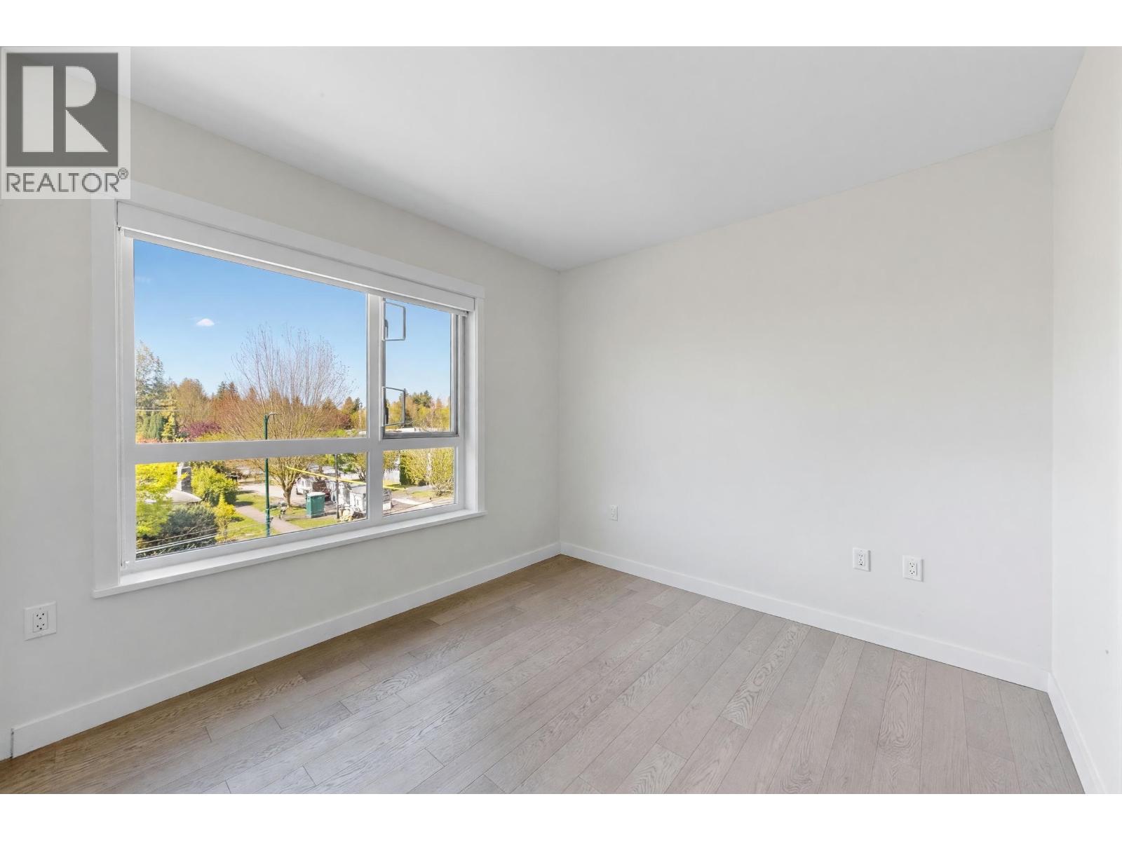 304 7828 Granville Street, Vancouver, British Columbia  V6P 4Z2 - Photo 13 - R3115901