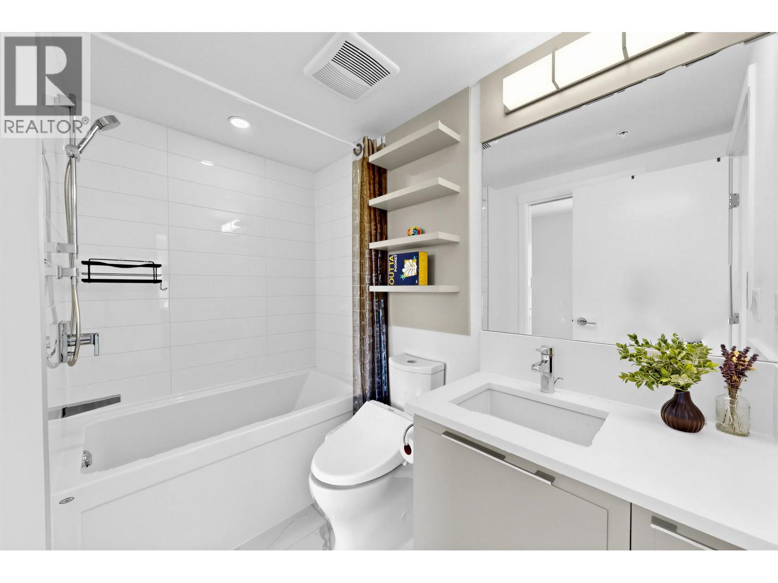 304 7828 Granville Street, Vancouver, British Columbia  V6P 4Z2 - Photo 14 - R3115901
