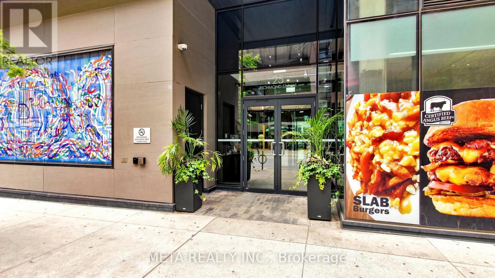 916 - 25 Richmond Street E, Toronto, Ontario  M5C 0A6 - Photo 2 - C13069650
