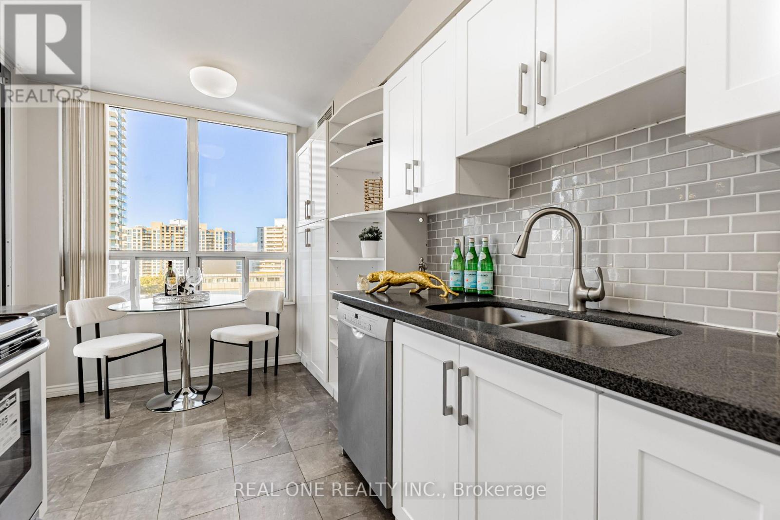1503 - 238 Doris Avenue, Toronto, Ontario  M2N 6W1 - Photo 13 - C13069680
