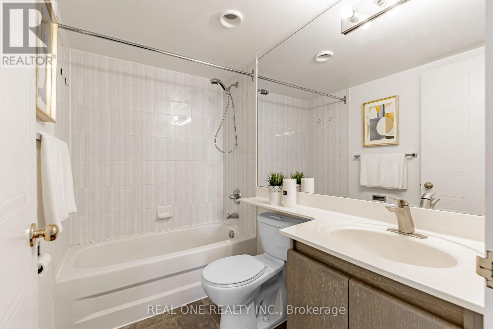 1503 - 238 Doris Avenue, Toronto, Ontario  M2N 6W1 - Photo 15 - C13069680