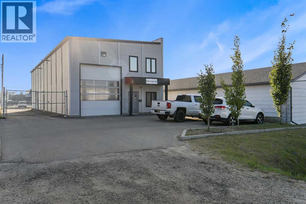 12515 101 Street, Grande Prairie, Alberta  T8V 5S1 - Photo 1 - A2306609