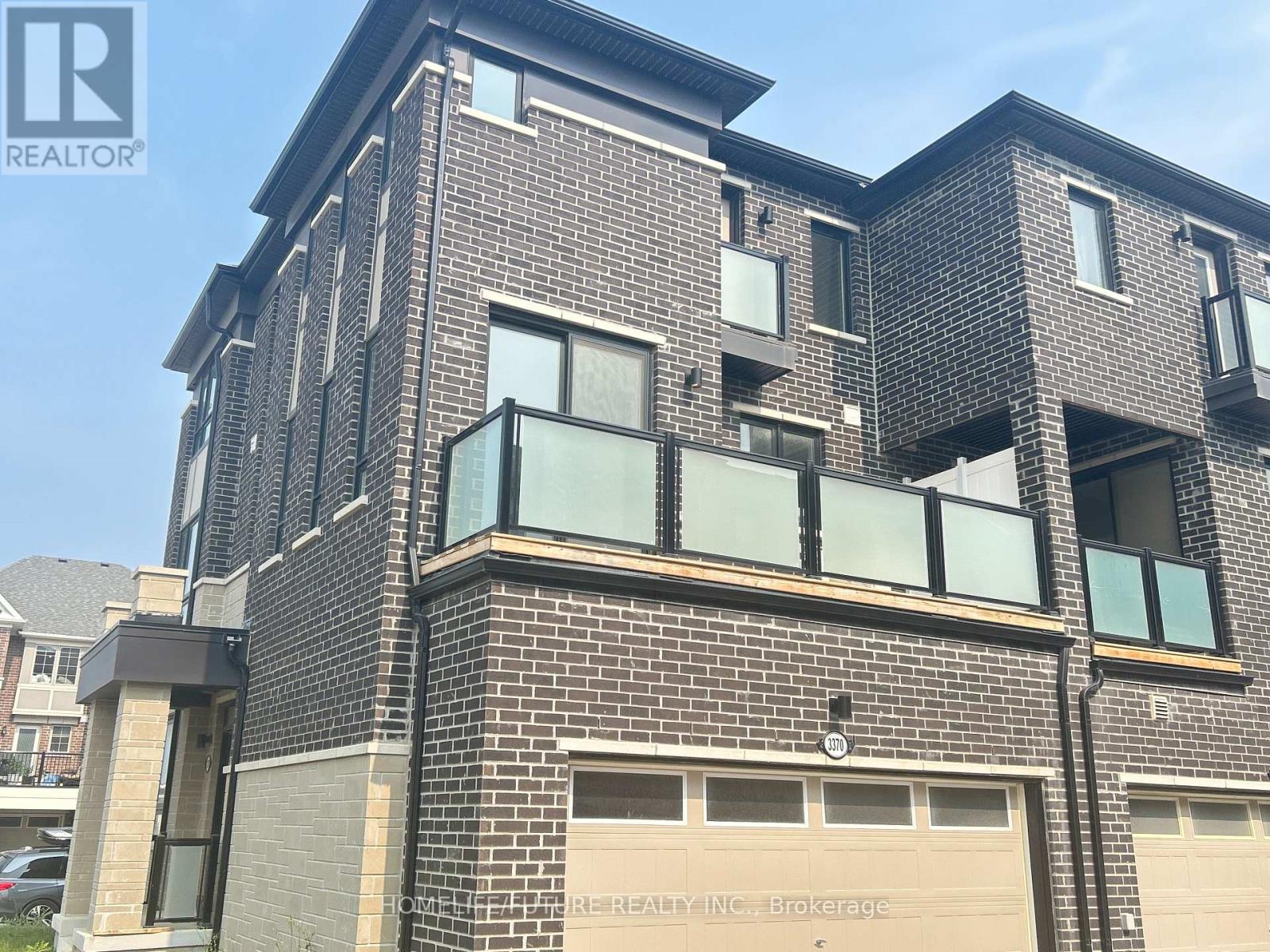 3370 THUNDERBIRD PROMENADE, Pickering, Ontario