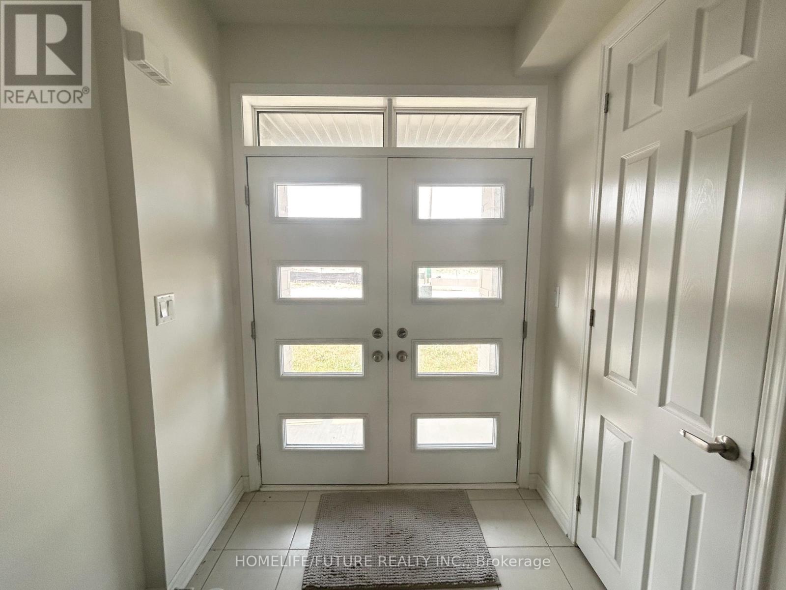 3370 Thunderbird Promenade, Pickering, Ontario  L1X 0N1 - Photo 3 - E13069524