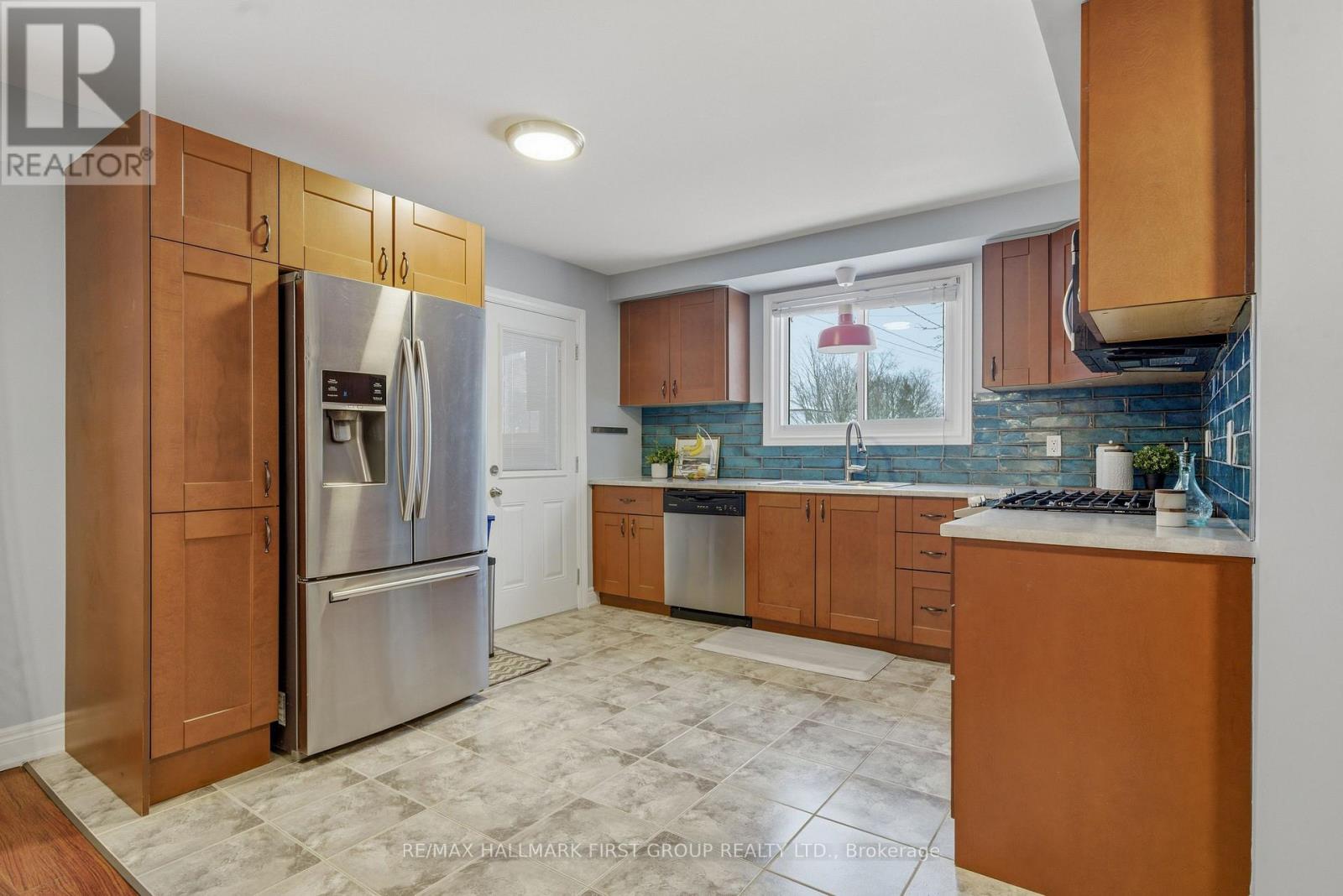 567 Westwood Drive, Cobourg, Ontario  K9A 4P5 - Photo 5 - X12804788