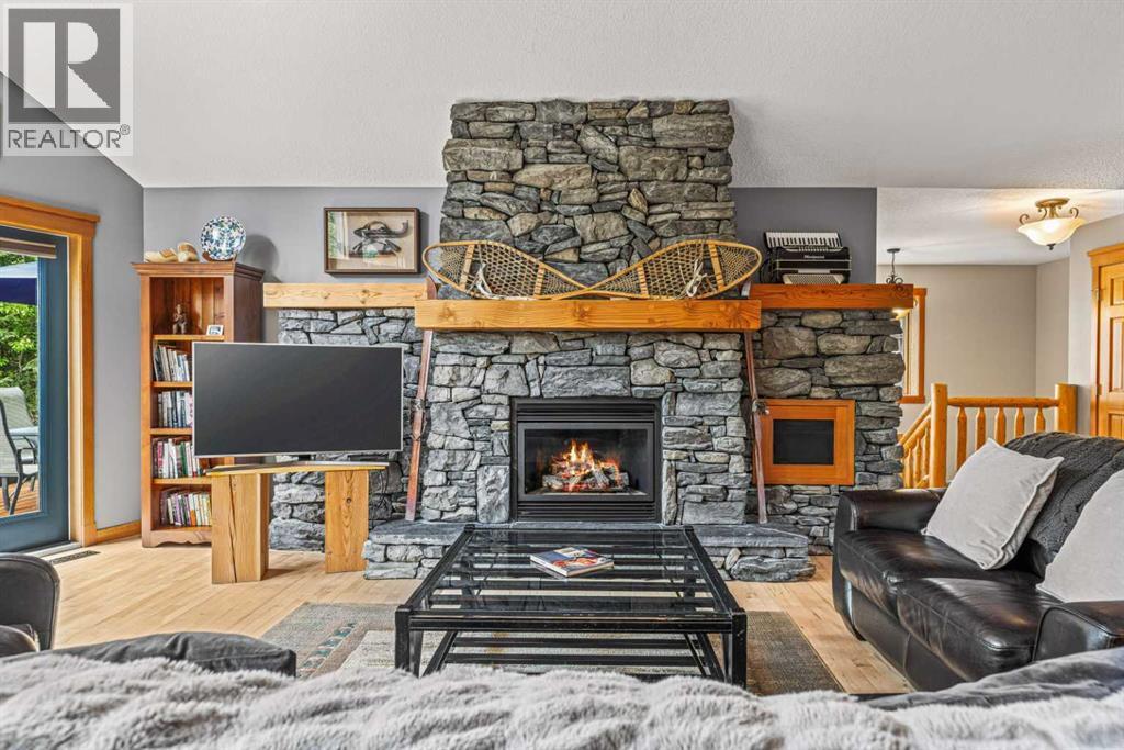 116 Casale Place, Canmore, Alberta  T1W 3G2 - Photo 11 - A2307038