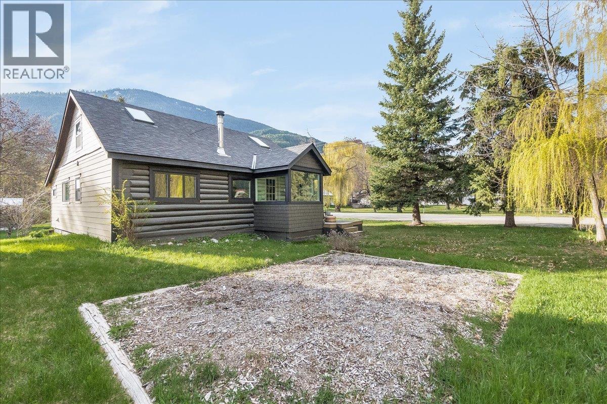 505 6th Street, Kaslo, British Columbia  V0G 1M0 - Photo 6 - 10384017