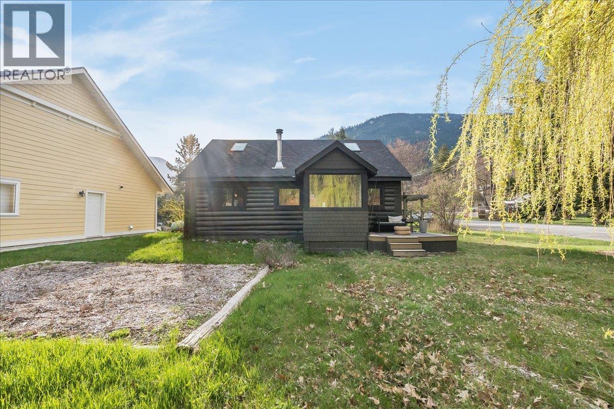 505 6th Street, Kaslo, British Columbia  V0G 1M0 - Photo 9 - 10384017