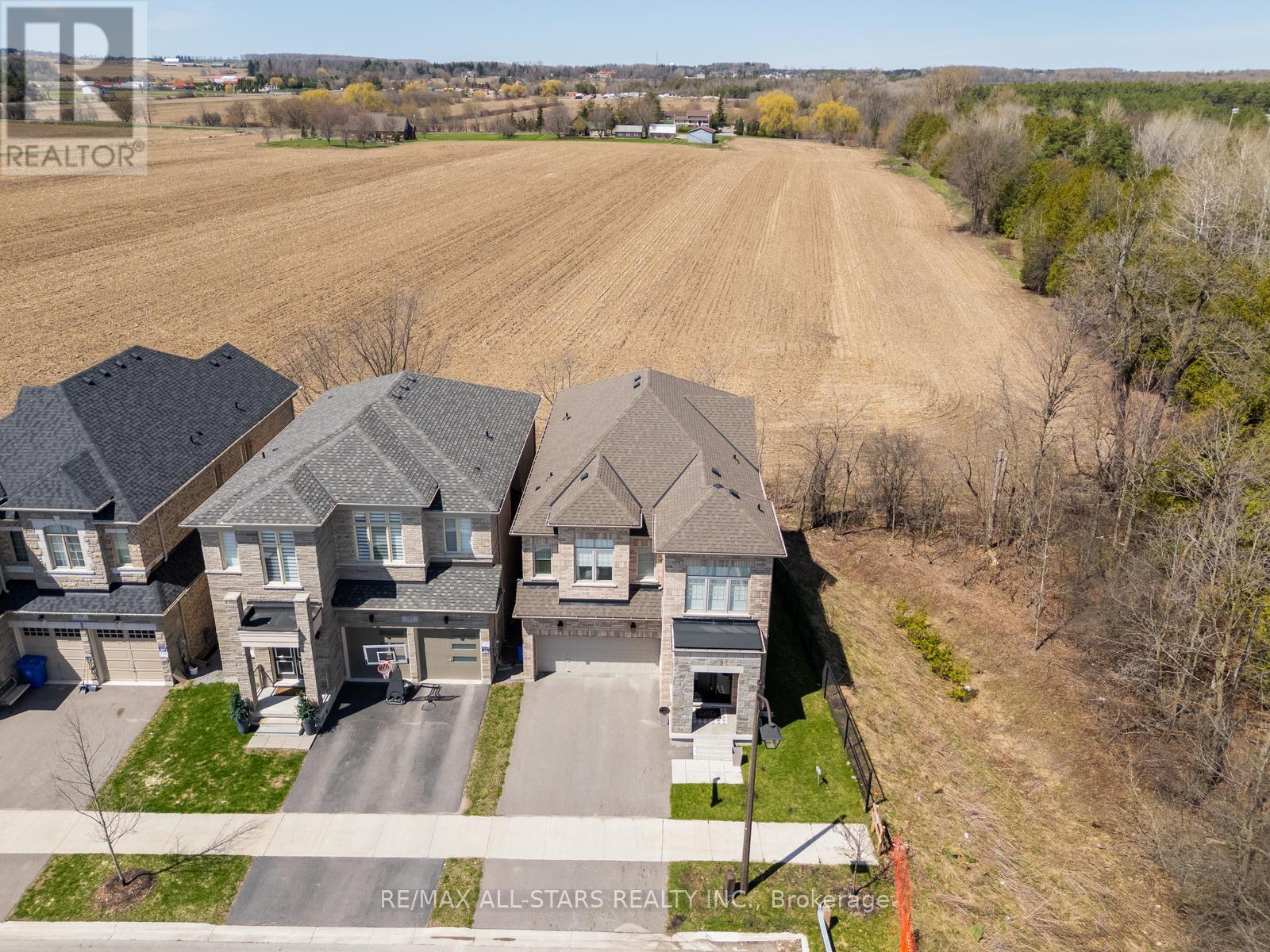 106 Conductor Avenue, Whitchurch-Stouffville, Ontario  L4A 4X5 - Photo 2 - N13069556