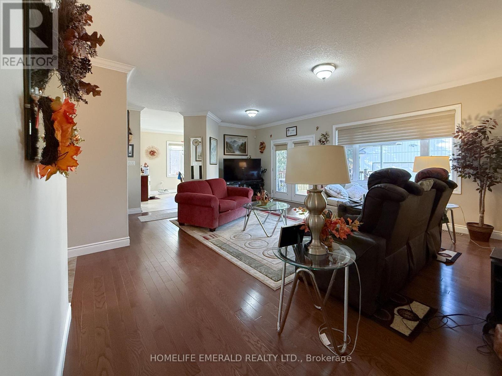 17 Tree Top Street, Essa, Ontario  L0M 1B2 - Photo 16 - N13069696