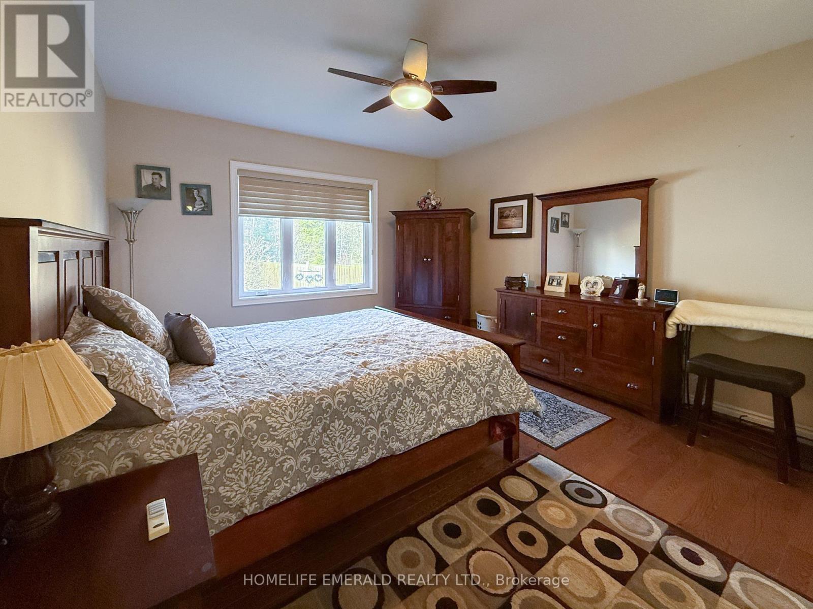 17 Tree Top Street, Essa, Ontario  L0M 1B2 - Photo 24 - N13069696