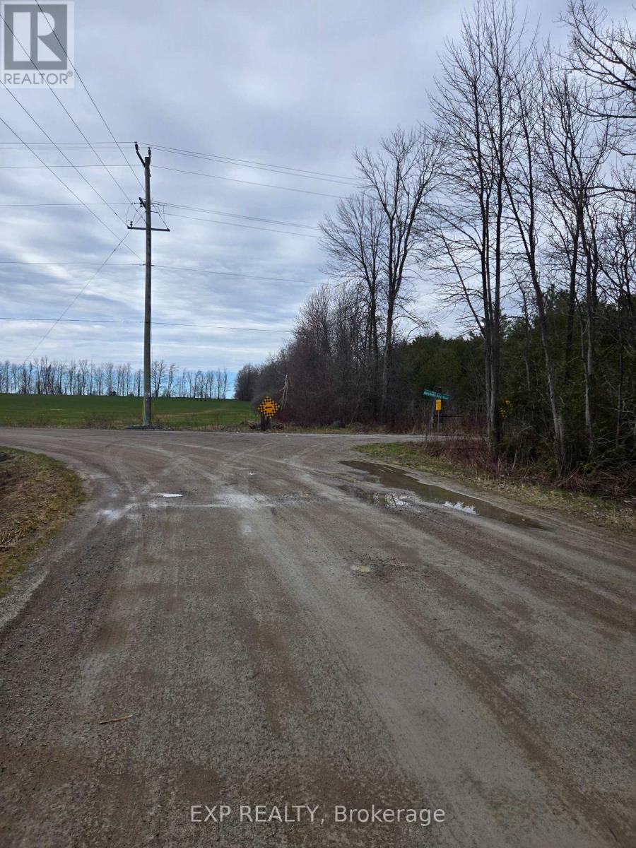 5496 Fairvalley Road, Ramara Road, Ramara, Ontario  L3V 0P6 - Photo 2 - S13069512