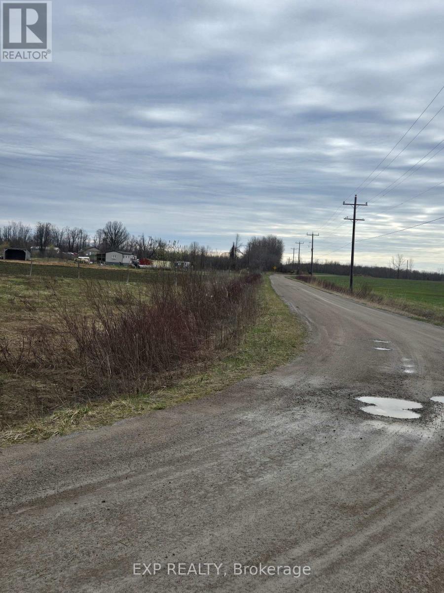 5496 Fairvalley Road, Ramara Road, Ramara, Ontario  L3V 0P6 - Photo 3 - S13069512