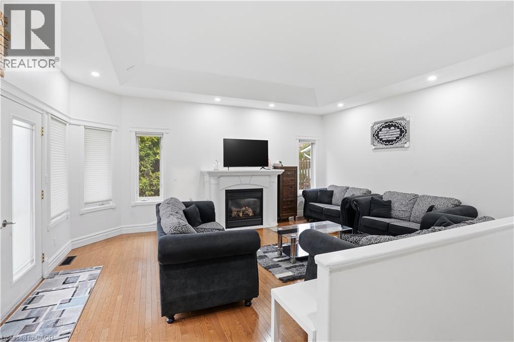 107 Deschene Avenue, Hamilton, Ontario  L9A 3J9 - Photo 21 - 40826092