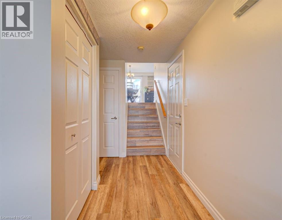 7 Red Clover Crescent, Kitchener, Ontario  N2E 4G9 - Photo 5 - 40826045
