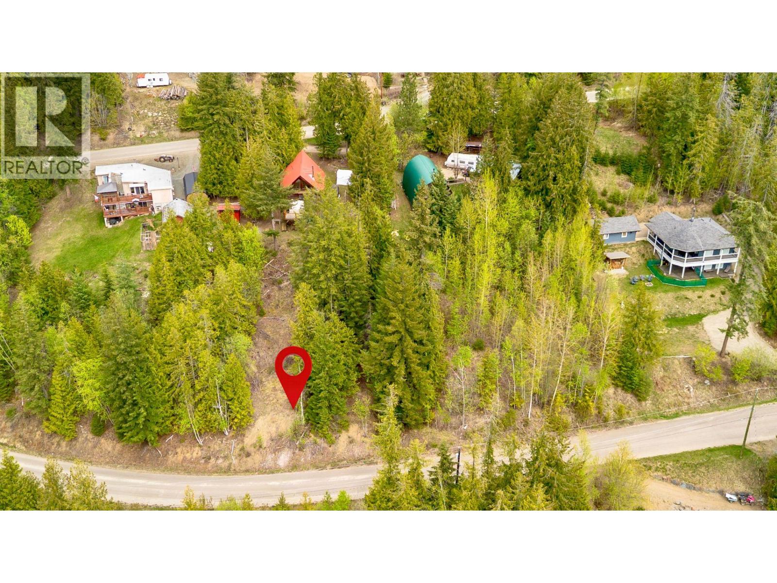 Crowfoot Drive Lot# 99, Anglemont, British Columbia  V0E 1M8 - Photo 1 - 10384260