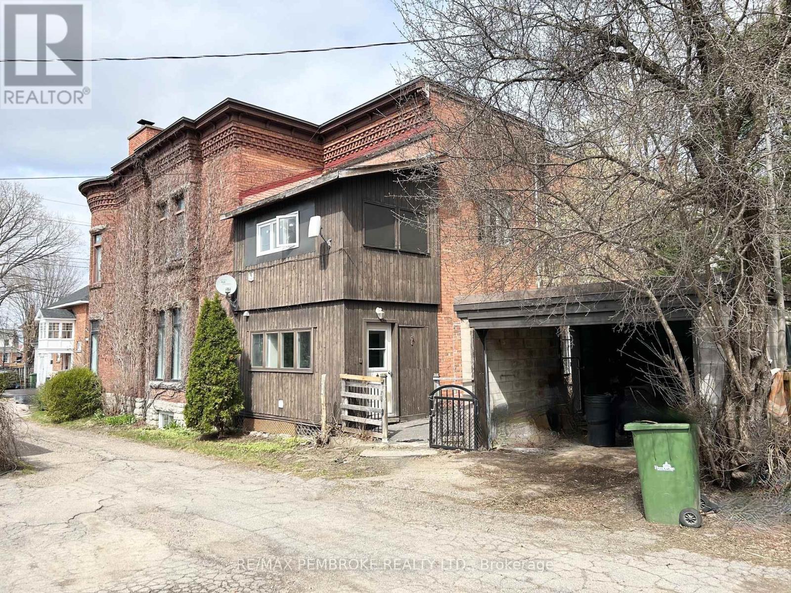 188 Esther Street, Pembroke, Ontario  K8A 3C2 - Photo 34 - X12968374