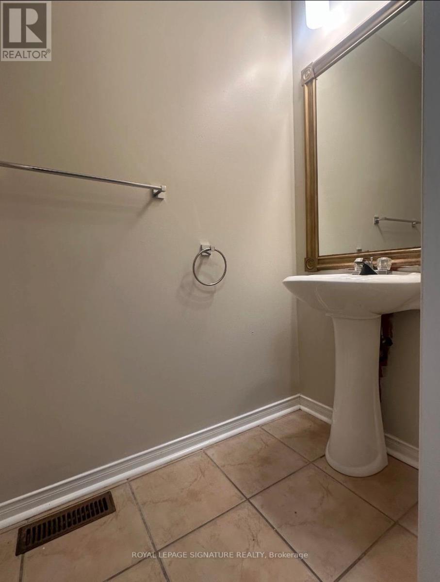 170 Dawes Road, Toronto, Ontario  M4C 5C4 - Photo 6 - E13063034
