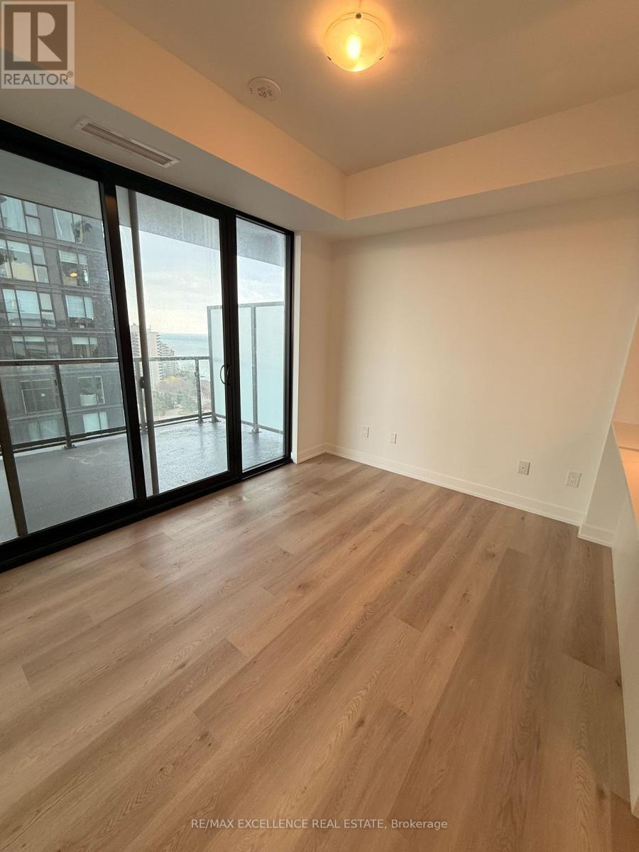 1403 - 2075 Lakeshore Road, Burlington, Ontario  L7R 0H3 - Photo 6 - W13069496