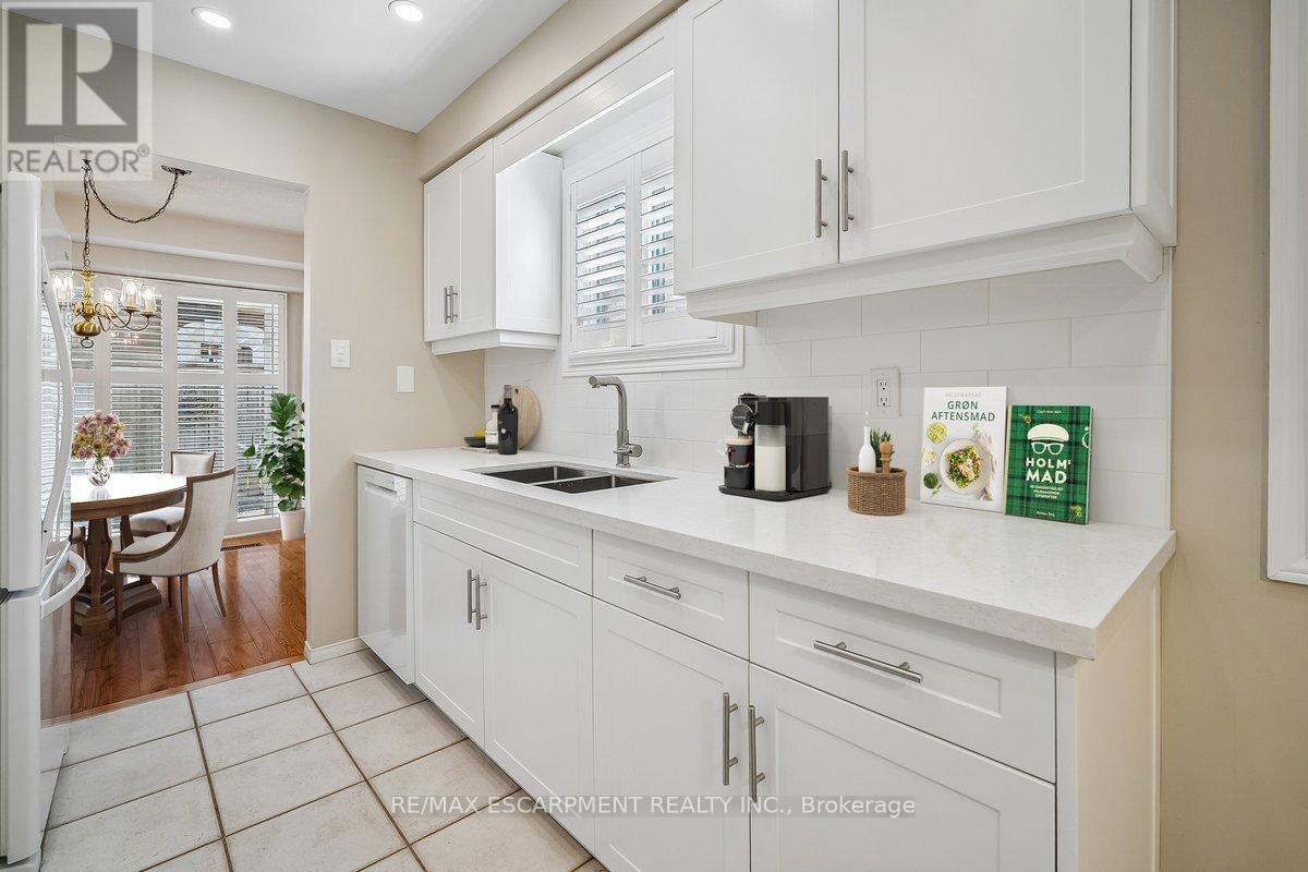 30 - 5255 Lakeshore Road, Burlington, Ontario  L7L 5X8 - Photo 10 - W13069530