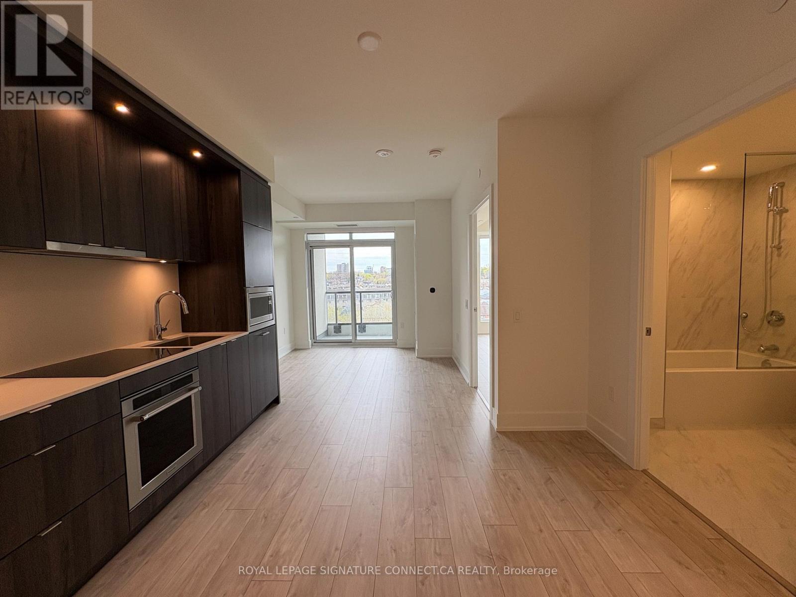 607 - 858 DUPONT STREET, Toronto, Ontario
